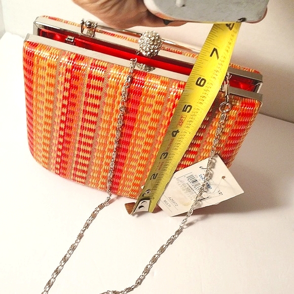 d'margeaux clutch purse silver chain strap and silver handle. - Picture 11 of 12